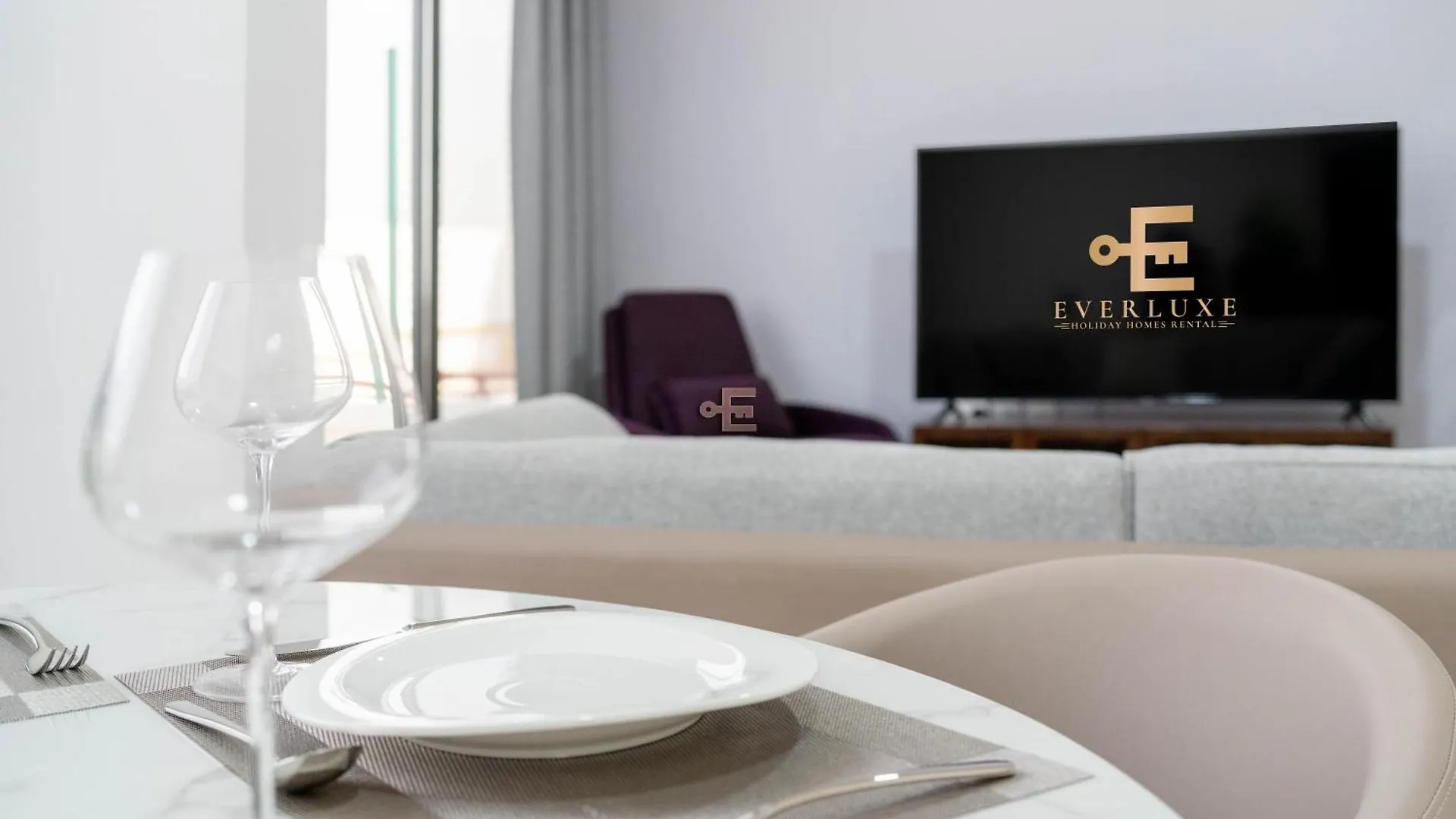 Everluxe 2-Bed Apt In Al Karama With Terrace Apartment Dubai United Arab Emirates