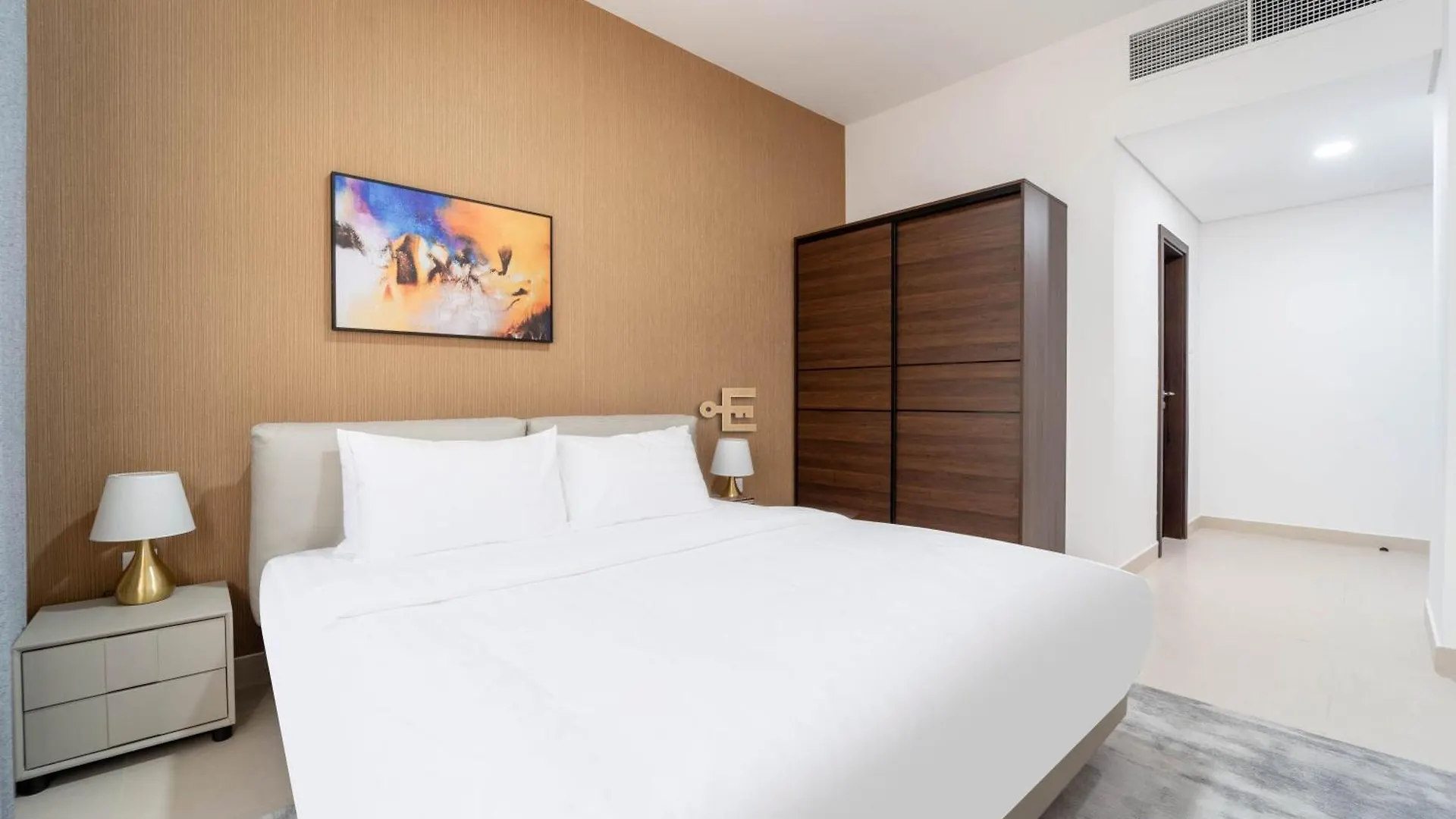 Everluxe 2-Bed Apt In Al Karama With Terrace Apartment Dubai
