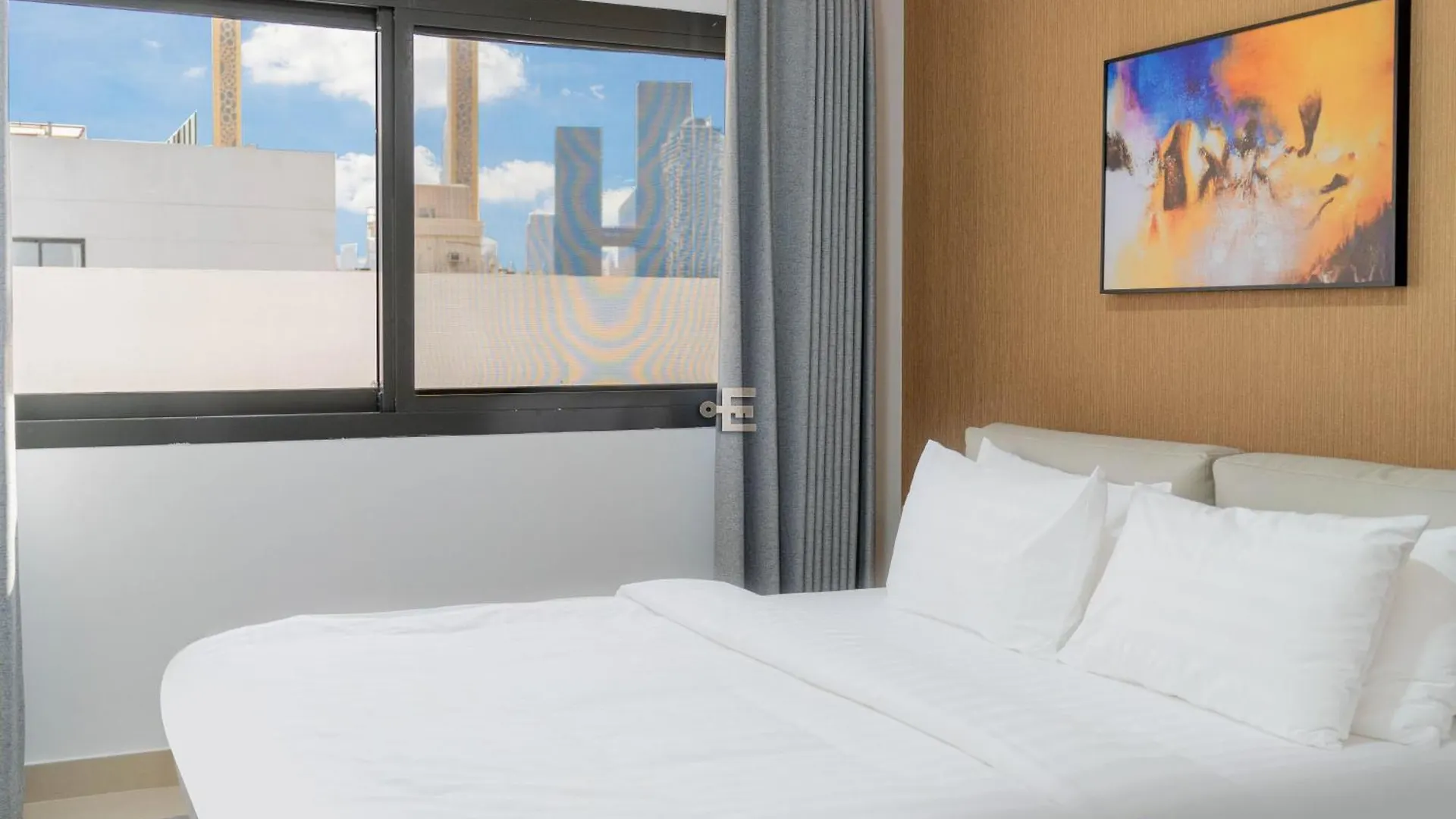 Everluxe 2-Bed Apt In Al Karama With Terrace Apartment Dubai United Arab Emirates